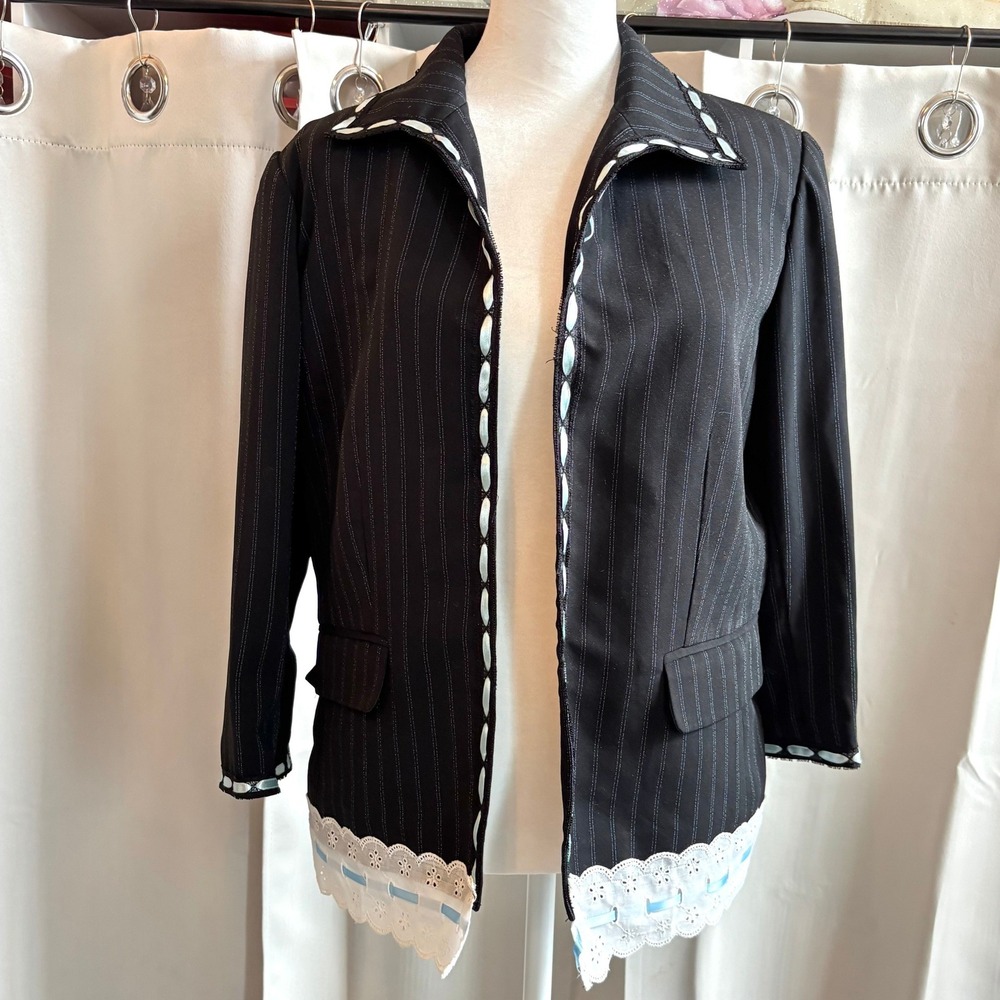 Pink Fox Womens Pinstripe Blazer Size 12 Lace Ribbon‎ Trim Coquette Y2K 20027